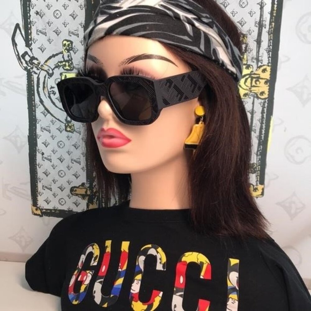 NEW Authentic Fendi FE40113I 02A Sunglasses – Matte Black / Smoke 52mm – Full Pa